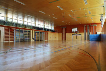 Die Turnhalle.