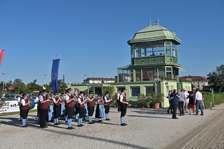 Die Stadtkapelle Traiskirchen am Trabrennplatz