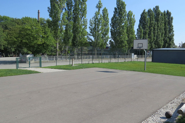 Basketballplatz.