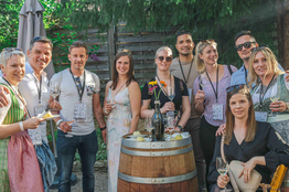 Besucher:innen bei WEIN:GENUSS in Traiskirchen