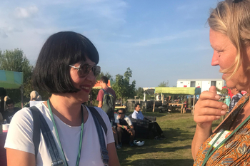 GR*in Karin Blum und Antje Weh.
