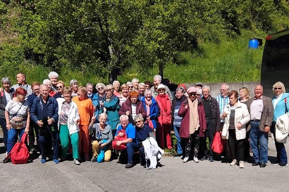Gruppenfoto mit Senioren