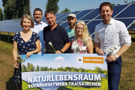 Wien Energie Prokuristin Gudrun Senk, GR Markus Tod, Stadtchef Andreas Babler, Stadtökologe Gerald Wolfauer, GR*in Gisela Vitek, Wien Energie Geschäftsführer Karl Gruber.