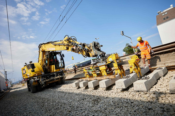 Bauarbeiten der Badner Bahn