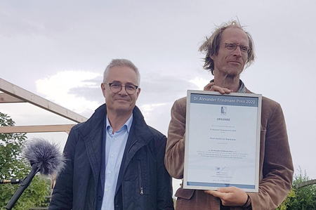 Peter Schwarz von ESRA und Nikolai Ritter.