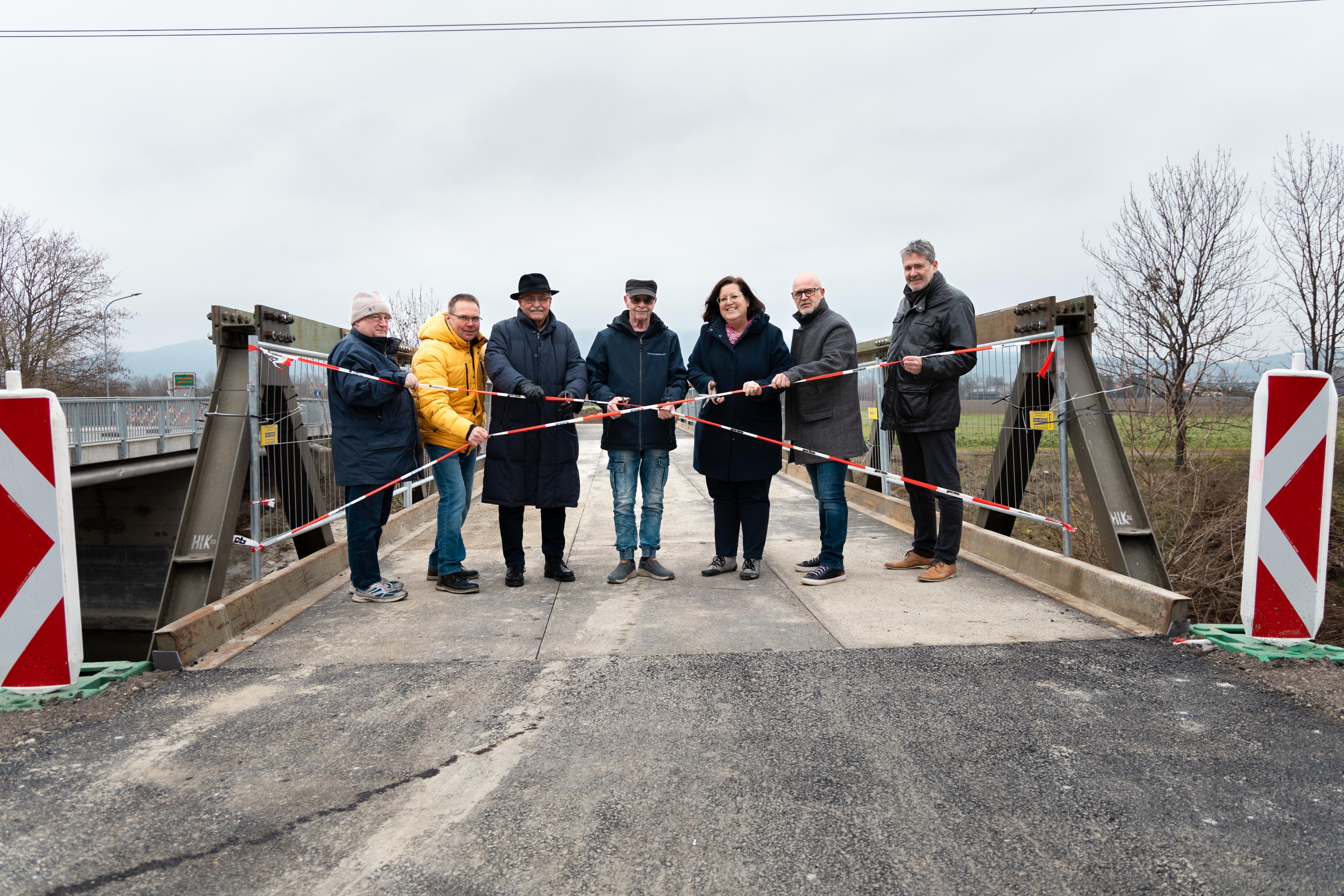Behelfsbrücke Stadtrandsiedlung ist wieder befahrbar