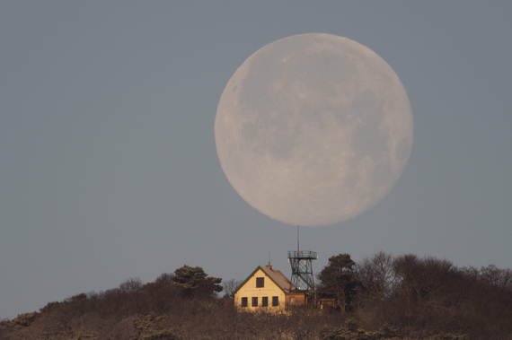Der Vollmond über der Proksch Hütte