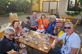 Besucher:innen bei WEIN:GENUSS in Traiskirchen