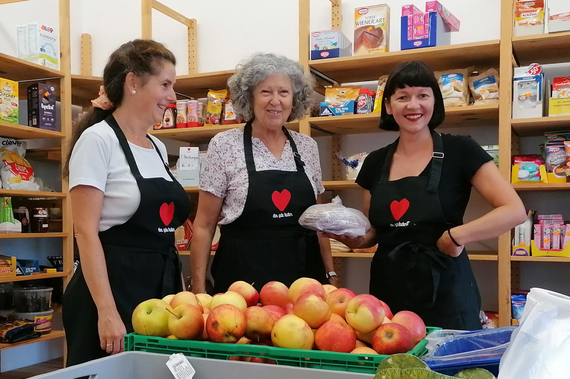 Gute Laden-Initiatorin Karin Blum gemeinsam mit Dorli Tod und der neuen Projektleiterin Doris Artwohl.