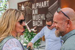 Besucher:innen bei WEIN:GENUSS in Traiskirchen