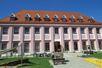 Gebäude von außen.