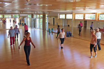 Sportkurs in der Volkshochschule Traiskirchen.