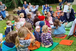 Besucher:innen beim Lesefest 2023