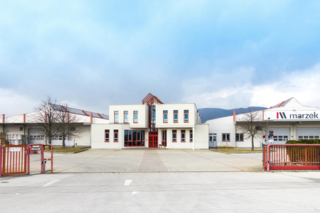 Das Marzek Etiketten-Werk von außen in Traiskirchen.