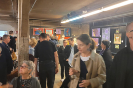 viele besucher:innen